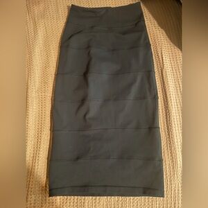 Black Lululemon midi bodycon skirt #bodycon #midi